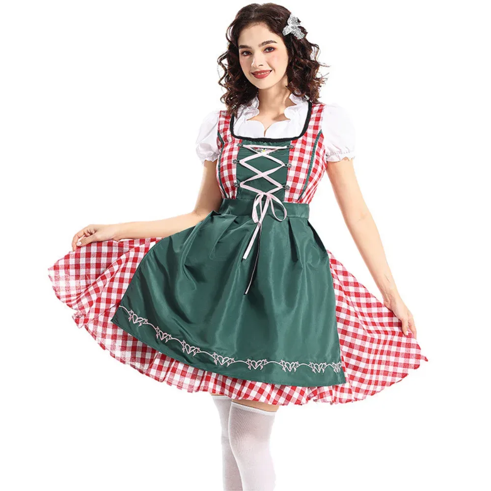 Grünes Dirndl Mit Pinker Schürze 2
