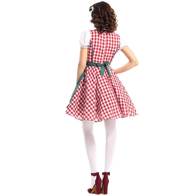 Grünes Dirndl Mit Pinker Schürze 3